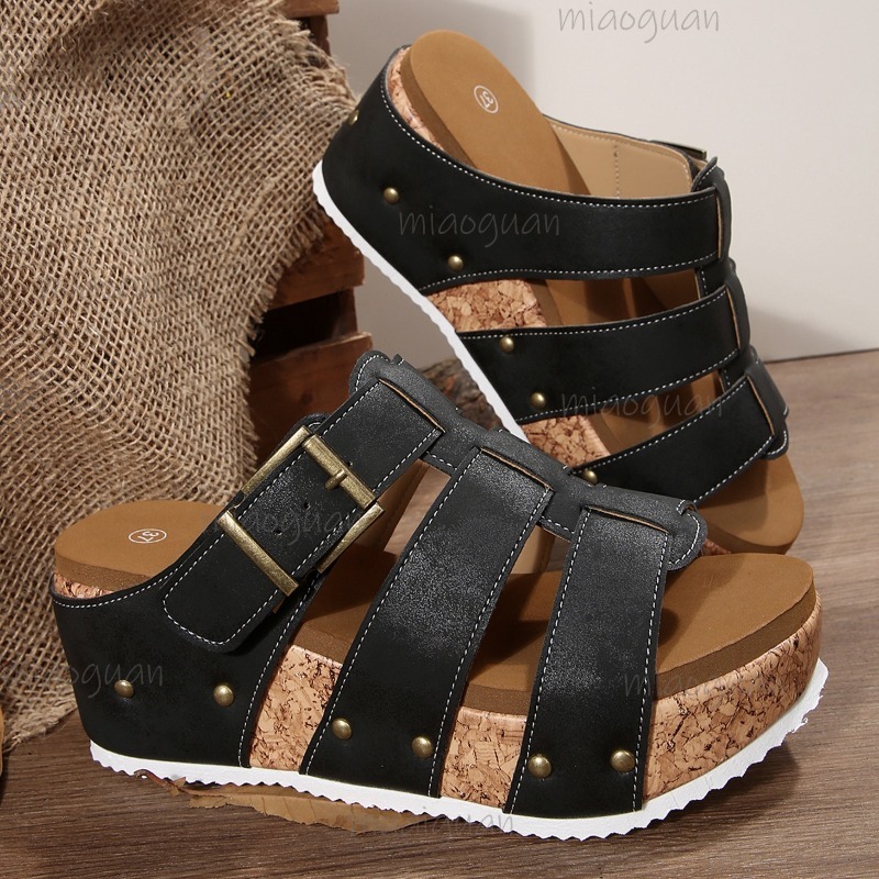 Vintage Outdoor Fashion - 빈티지 버클 스트랩 웨지 슬라이드 샌들