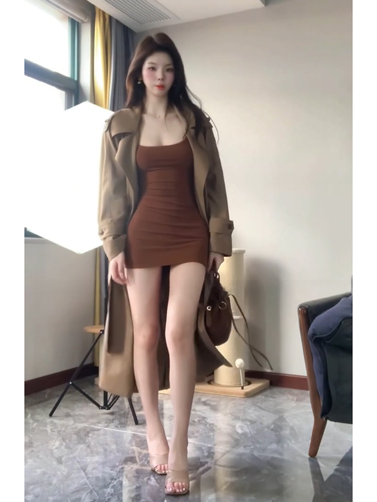 세련된 디자인의 더블 버튼, 스탠드 칼라, 벨트가 달린 - Vintage Fashion Years 리뷰 및 가격